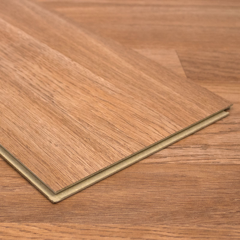Clearance Laminate Gladstone Oak 7 mm Thick x 7-2/3 in. Wide x 50-4/5 in. Length 24.24 sf/ctn