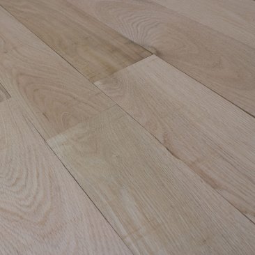 Bluegrass Specialty Flooring 3/4 x 5 Red Oak Select & Better 28.5 sf/ctn